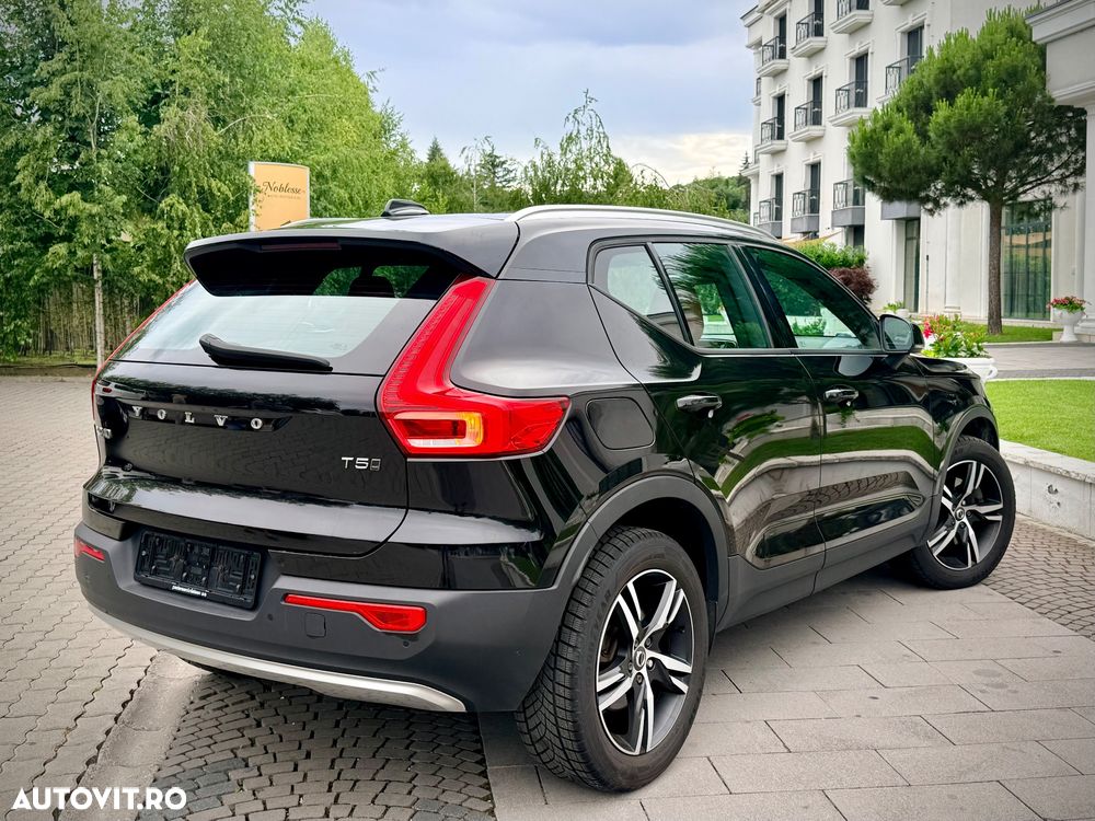 Volvo XC 40 T5 AWD Geartronic Momentum Pro - 6