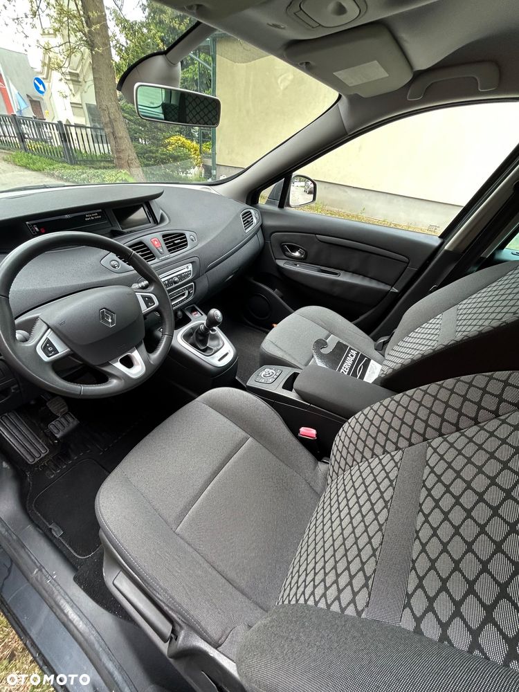 Renault Scenic - 10