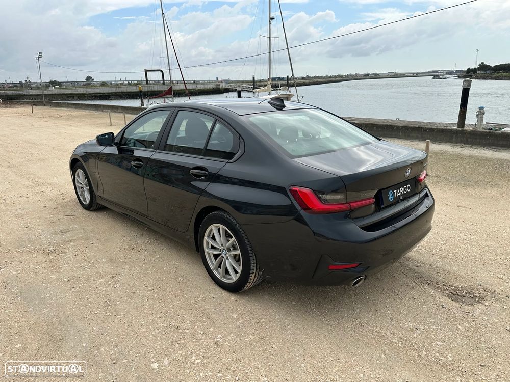 BMW 330 e Auto - 8