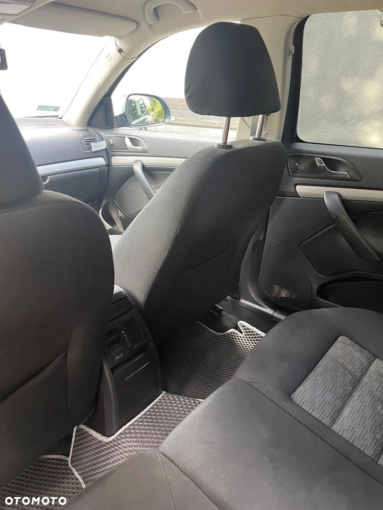Skoda Octavia 1.6 TDI Ambiente - 5
