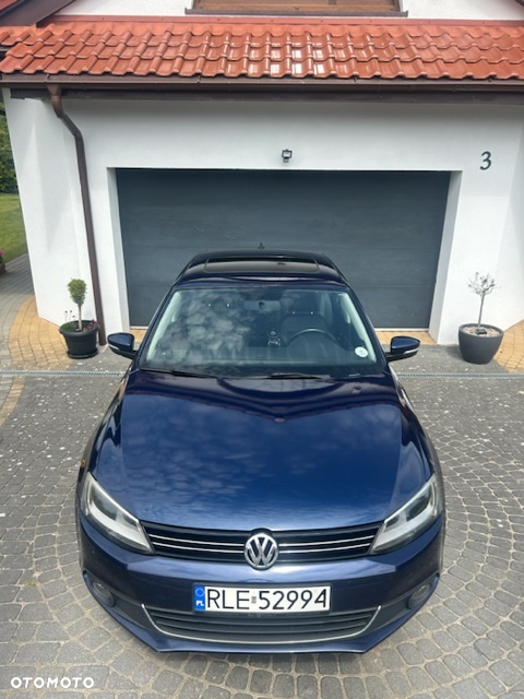Volkswagen Jetta 2.0 TDI DSG BlueMotion Technologie - 2