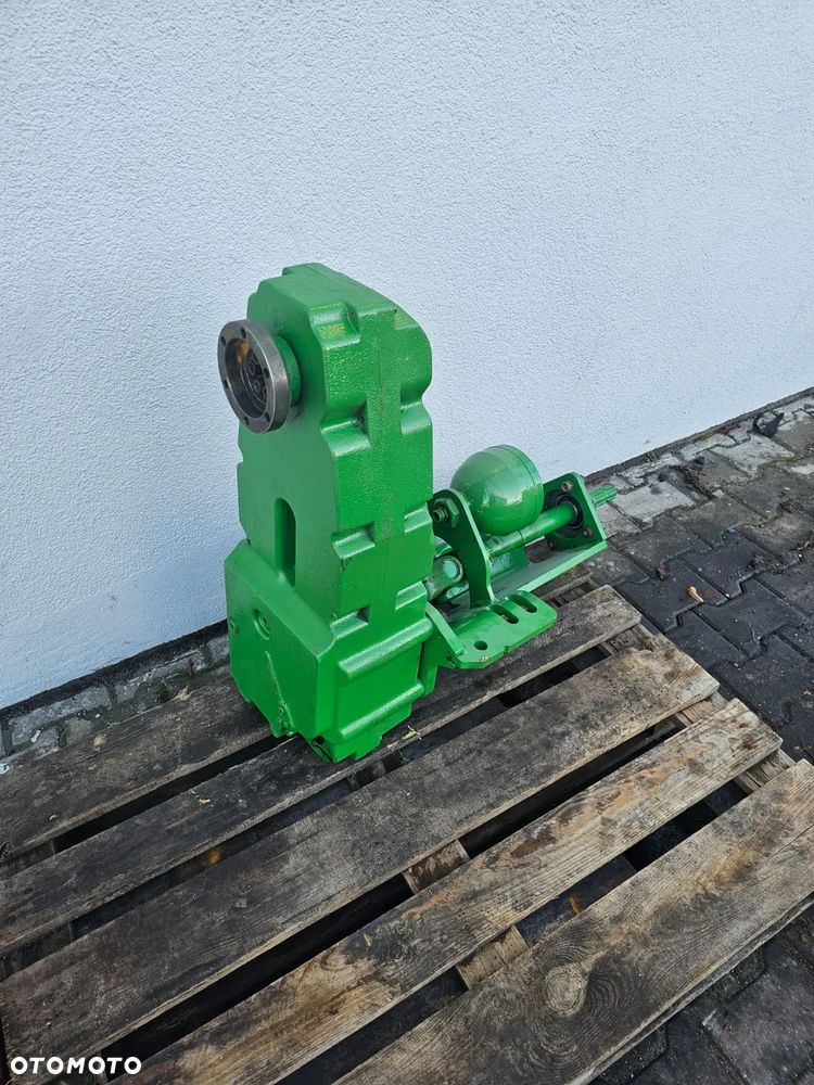 WOM przedni John Deere 7720 7820 7920 7730 7830 7930 - 5