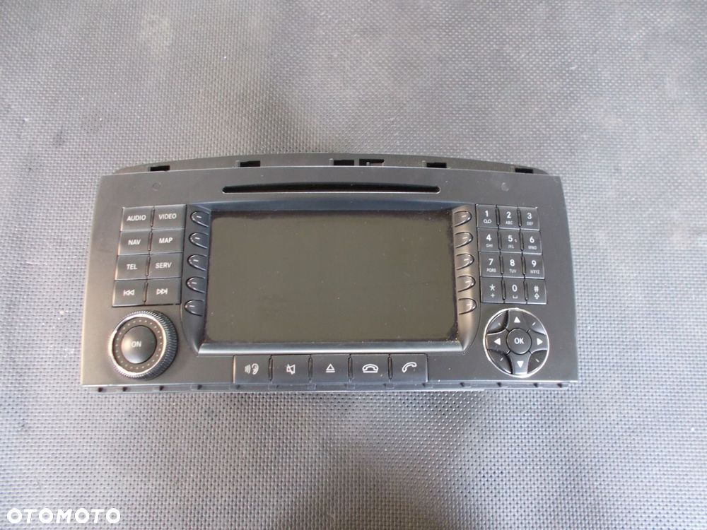 RADIO CD NAVI MERCEDES W251 - 1