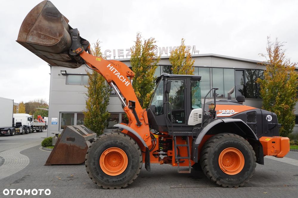 Hitachi ZW220 / 2 łyżki / Ładowarka przegubowa - 10