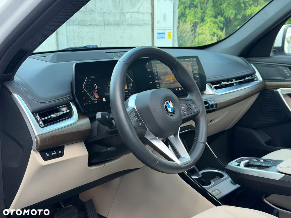 BMW X1 xDrive23i mHEV xLine - 8