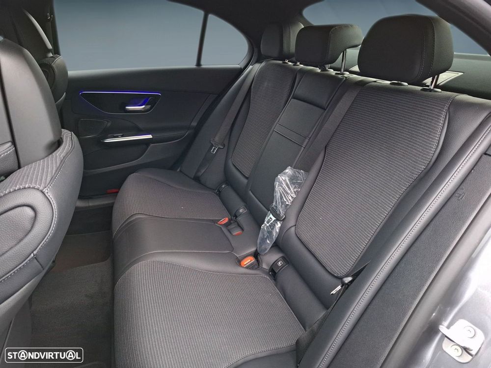 Mercedes-Benz C 300 de Avantgarde - 14