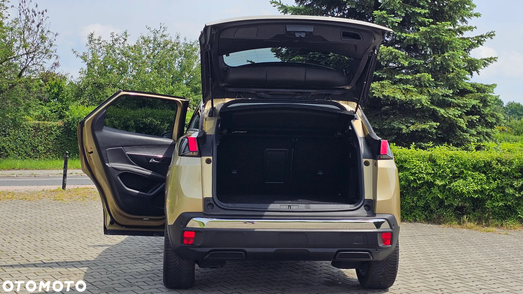 Peugeot 3008 1.2 PureTech Allure S&S - 40