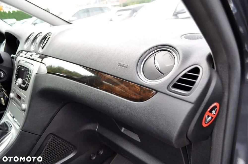 Ford Galaxy 2.0 TDCi Platinium X (Titanium) - 34