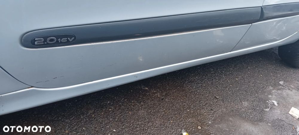 Renault Scenic 2.0 16V Alize - 28