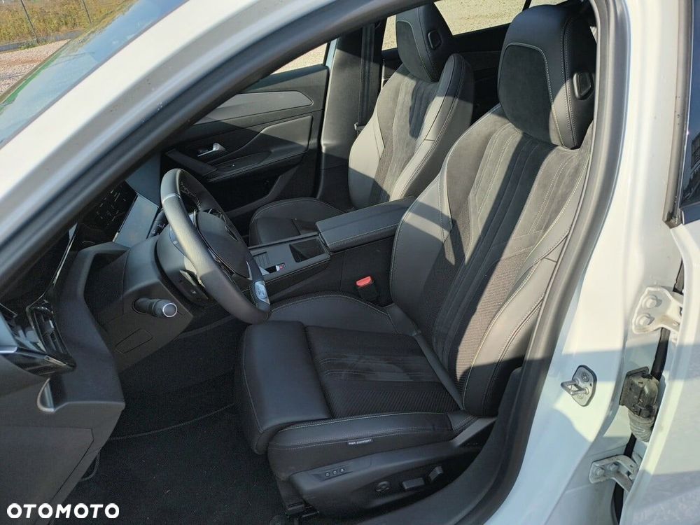 Peugeot 408 1.2 PureTech GT S&S EAT8 - 9