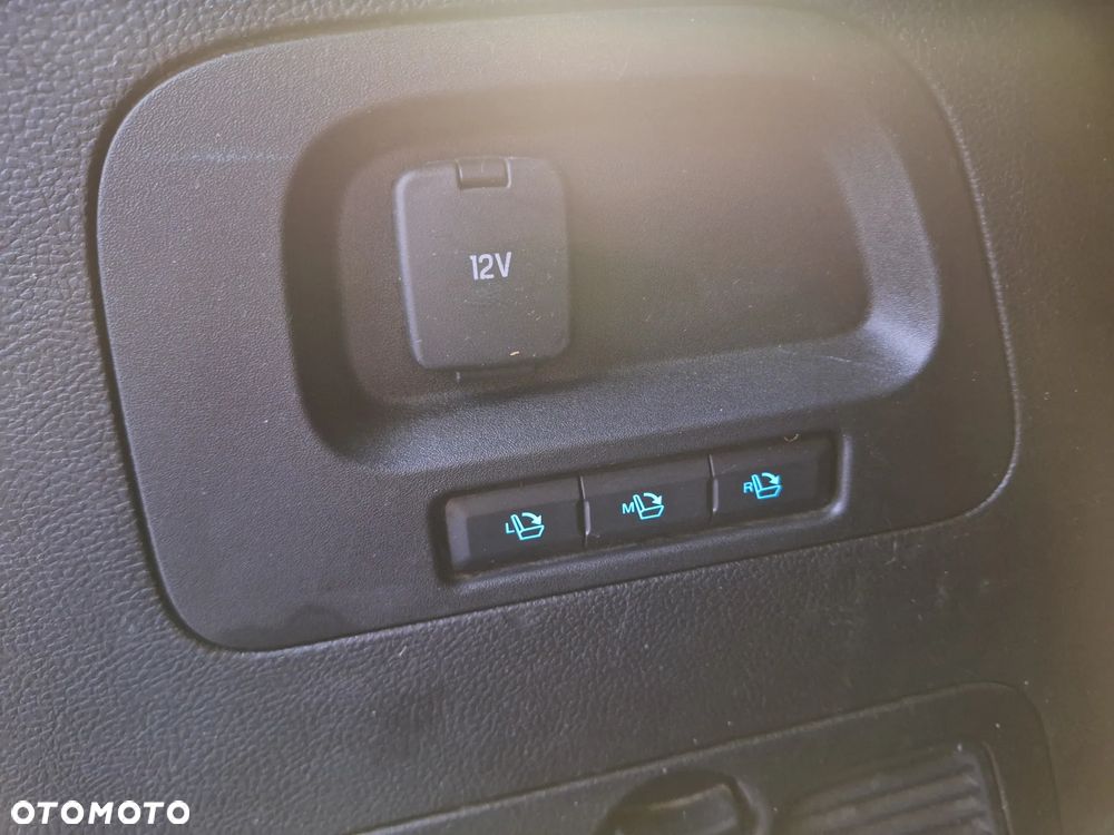 Ford S-Max 2.0 TDCi Titanium - 25