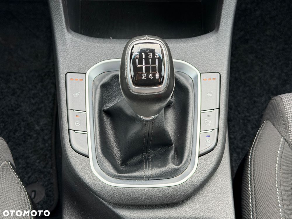 Hyundai i30 1.4 Premium - 25