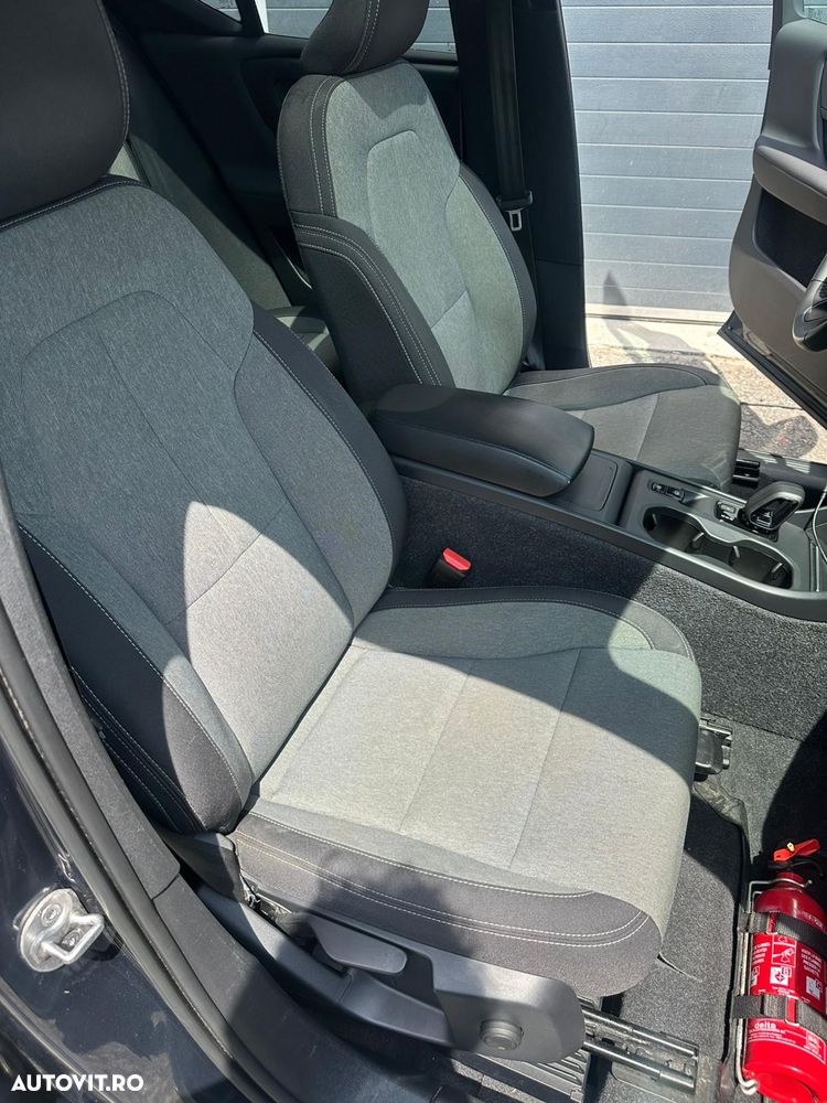Volvo XC 40 T2 AT8 Momentum - 16