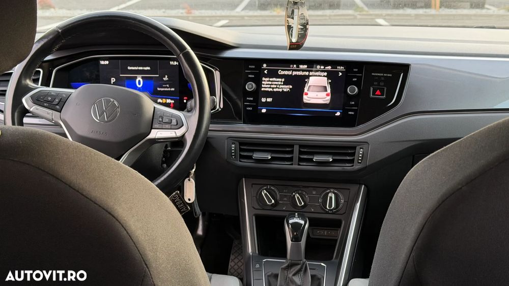 Volkswagen Polo 1.0 TSI DSG Style - 10