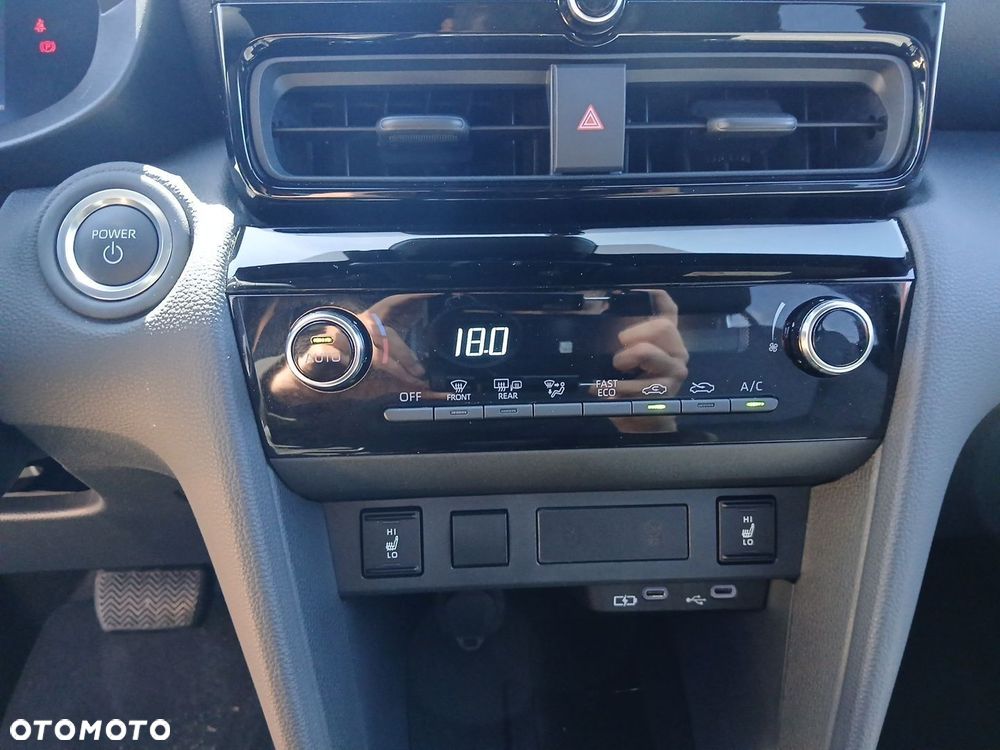 Toyota Yaris Cross Hybrid 1.5 Style - 34