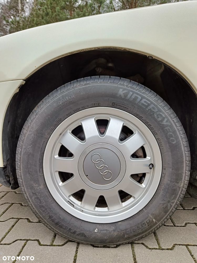 Audi A4 Limousine - 13