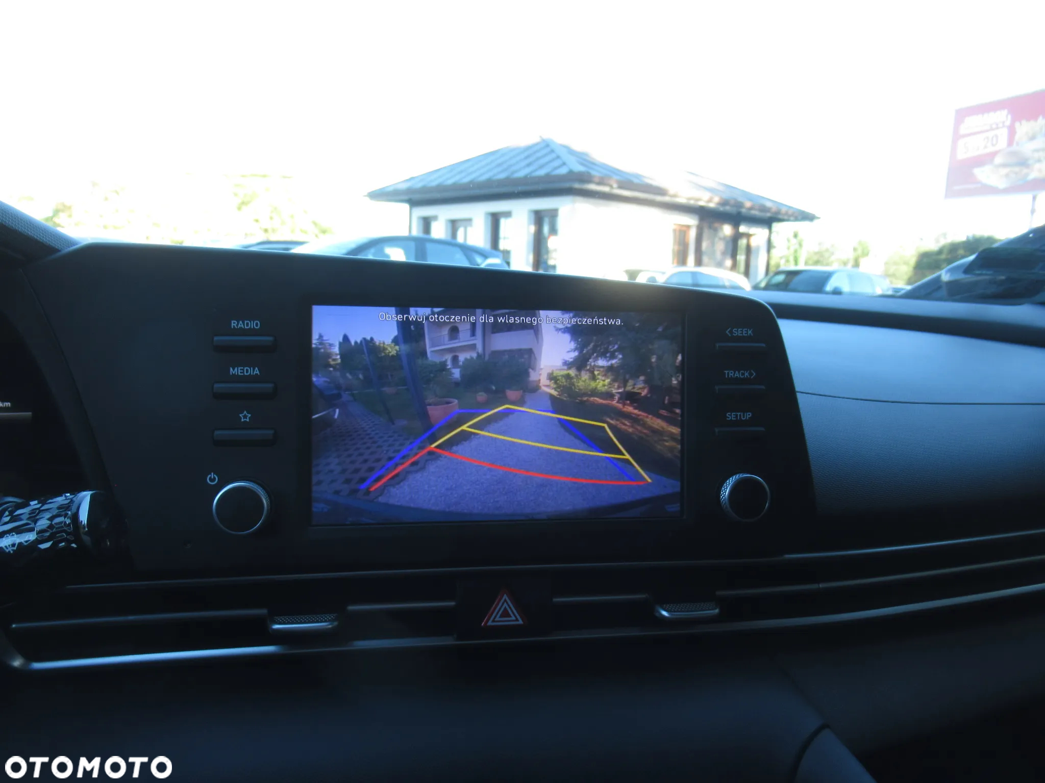 Hyundai Elantra 1.6 Smart CVT - 18