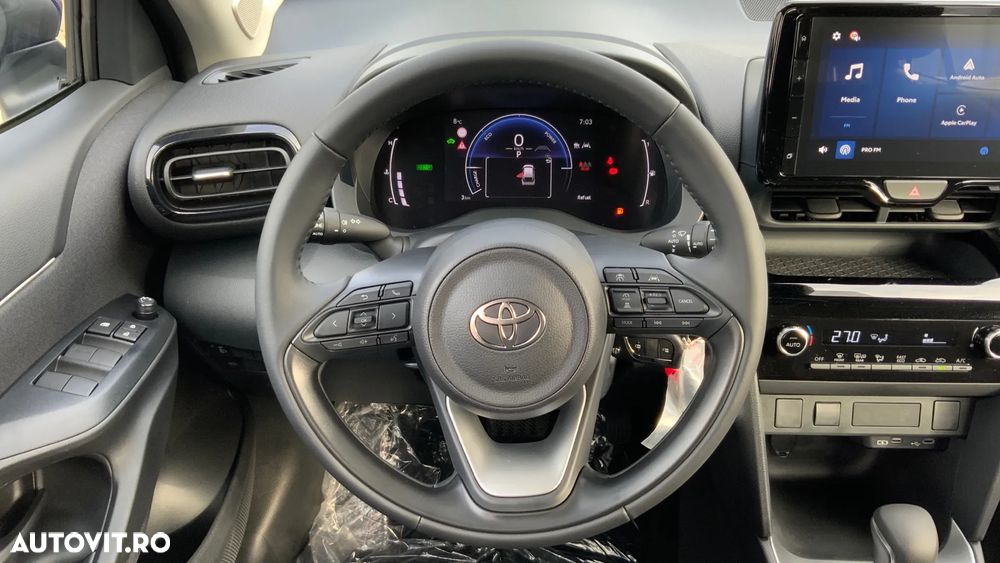Toyota Yaris - 11