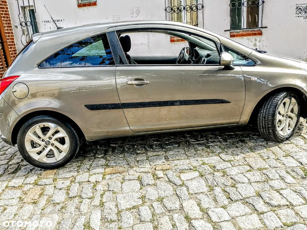 Opel Corsa 2011 photo 5