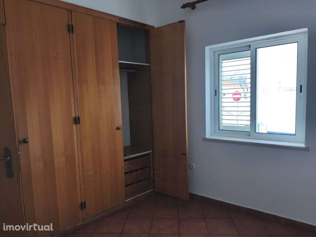 Excelente T1+1 disponível para arrendamento anual. - Grande imagem: 4/15