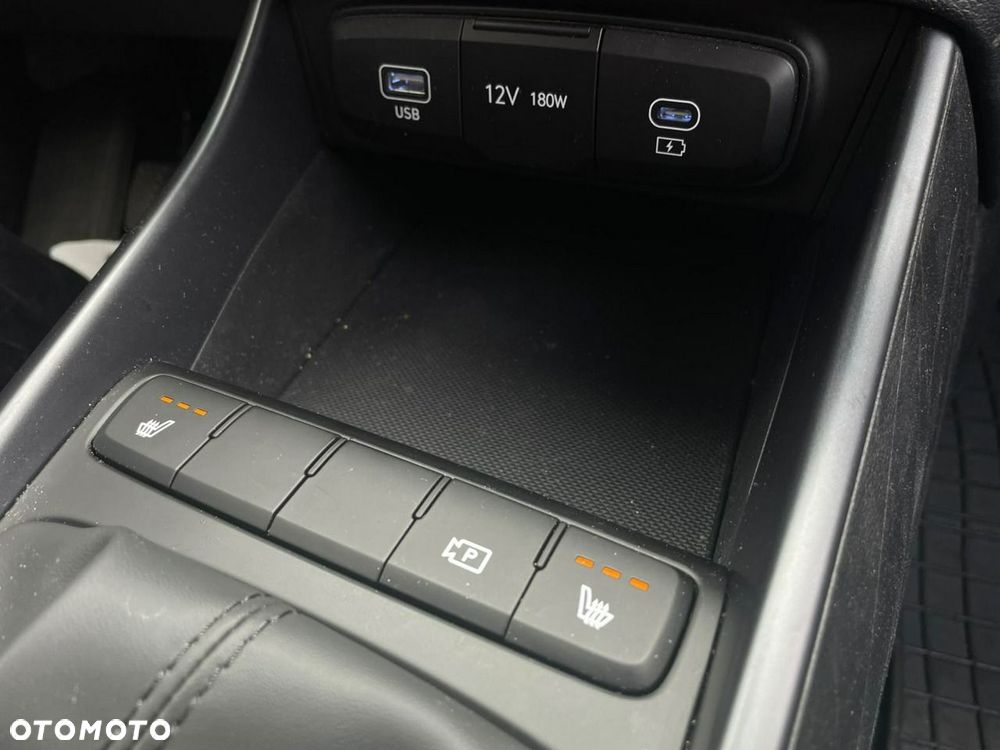 Hyundai i20 - 20