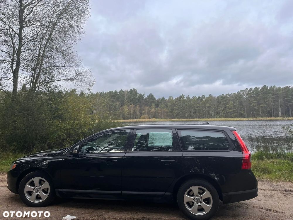 Volvo V70 2.0D Momentum - 1