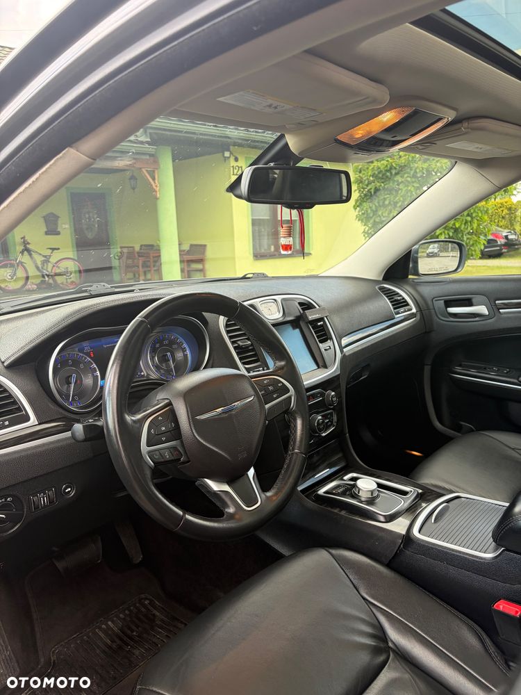 Chrysler 300C - 13