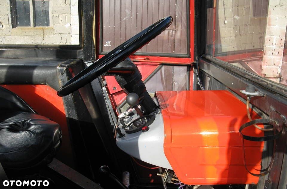 Ursus C330 - 5
