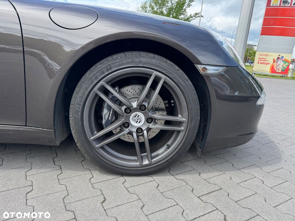 Porsche 911 Carrera PDK - 12