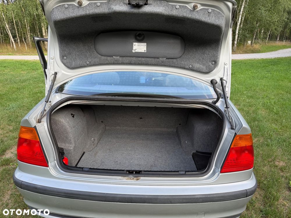 BMW Seria 3 - 12
