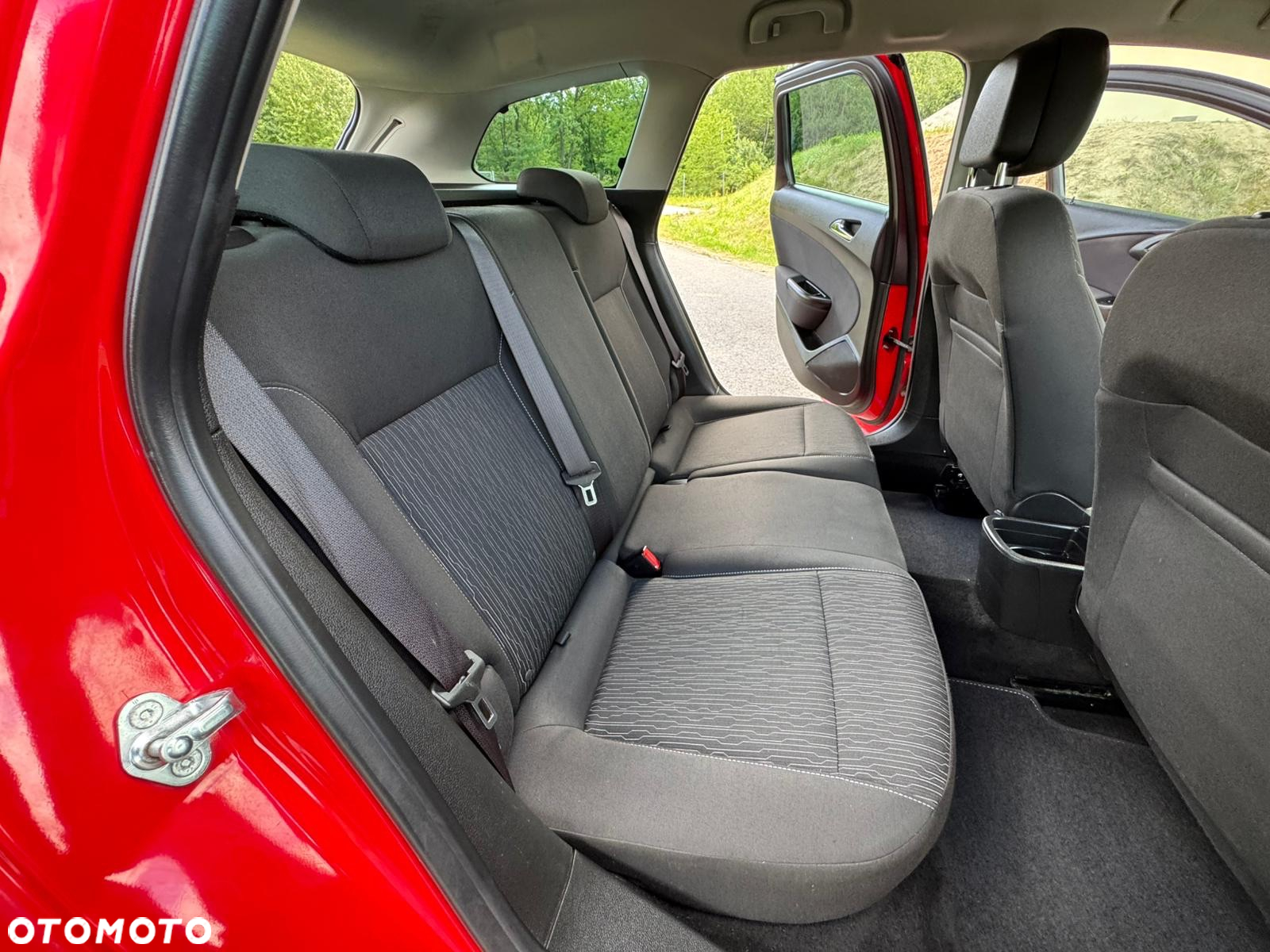 Opel Astra 1.6 Sports Tourer Innovation - 29