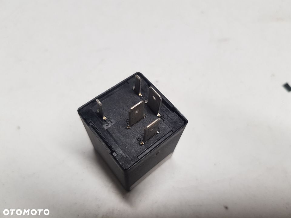 PRZEKAZNIK TR-SENSOR HELLA DAF XF XF 105 95 75 EURO 5 5DS009448-00 1674434 - 3
