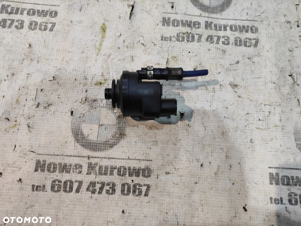 BMW E87 E90 E60 E65 E70 F10 Inne Podgrzewacz paliwa 7801209 - 1