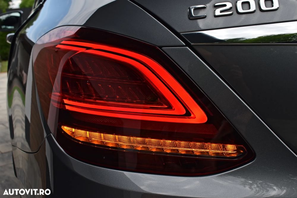 Mercedes-Benz C 200 9G-TRONIC AMG Line - 34
