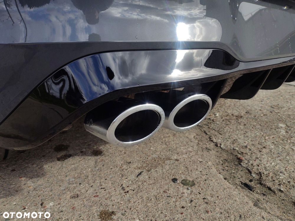 Volkswagen Golf - 26