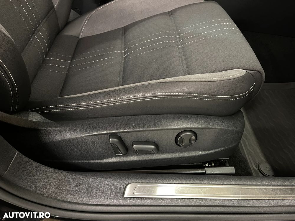 Volkswagen Passat Alltrack - 31