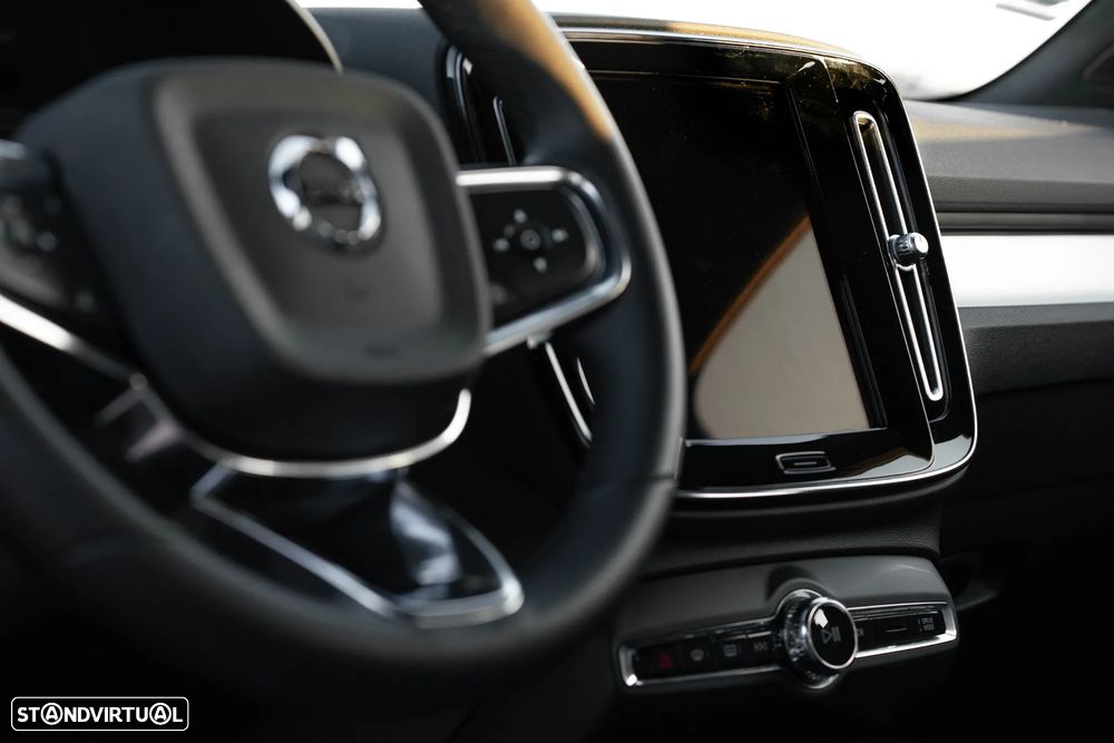 Volvo XC 40 - 38