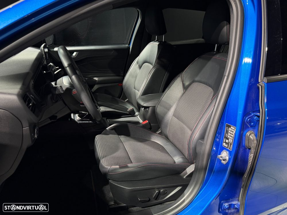Ford Focus SW 1.0 EcoBoost ST-Line X - 28