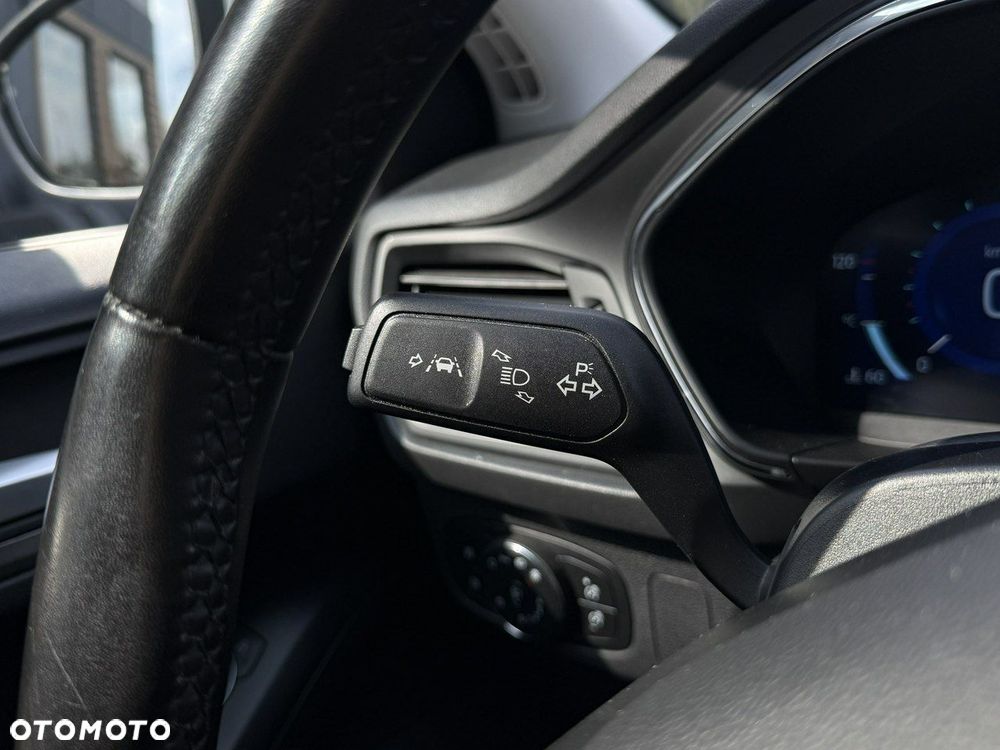 Ford Focus 1.0 EcoBoost Titanium X - 21