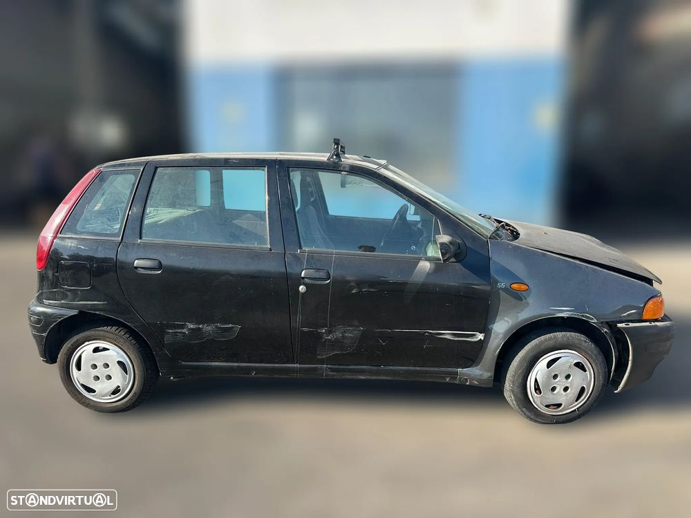 Fiat Punto 55 1.1 Ref Motor 176A6000 de 1994 para peças - 2