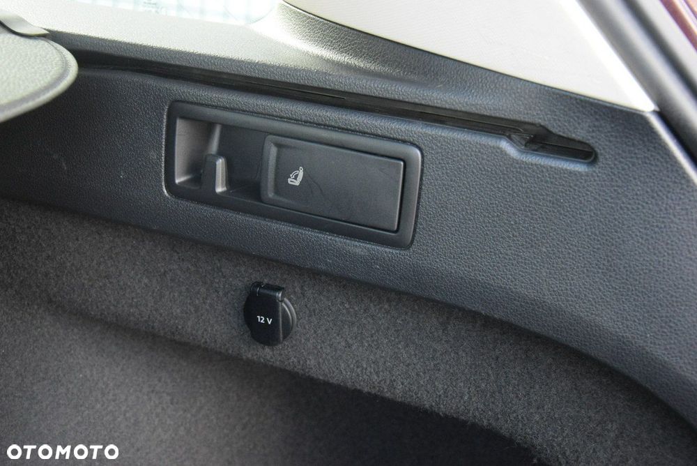 Volkswagen Passat - 27