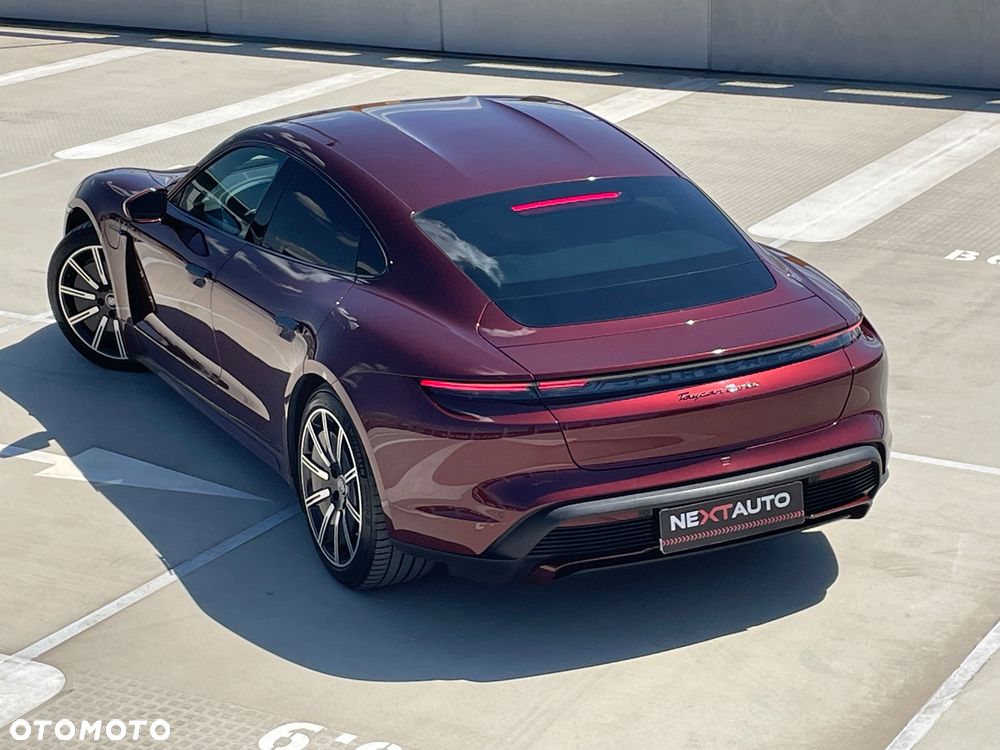 Porsche Taycan Turbo - 1