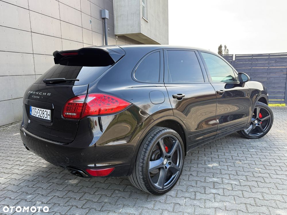 Porsche Cayenne Tiptronic S - 12