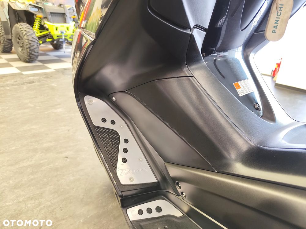 Yamaha Tmax - 19