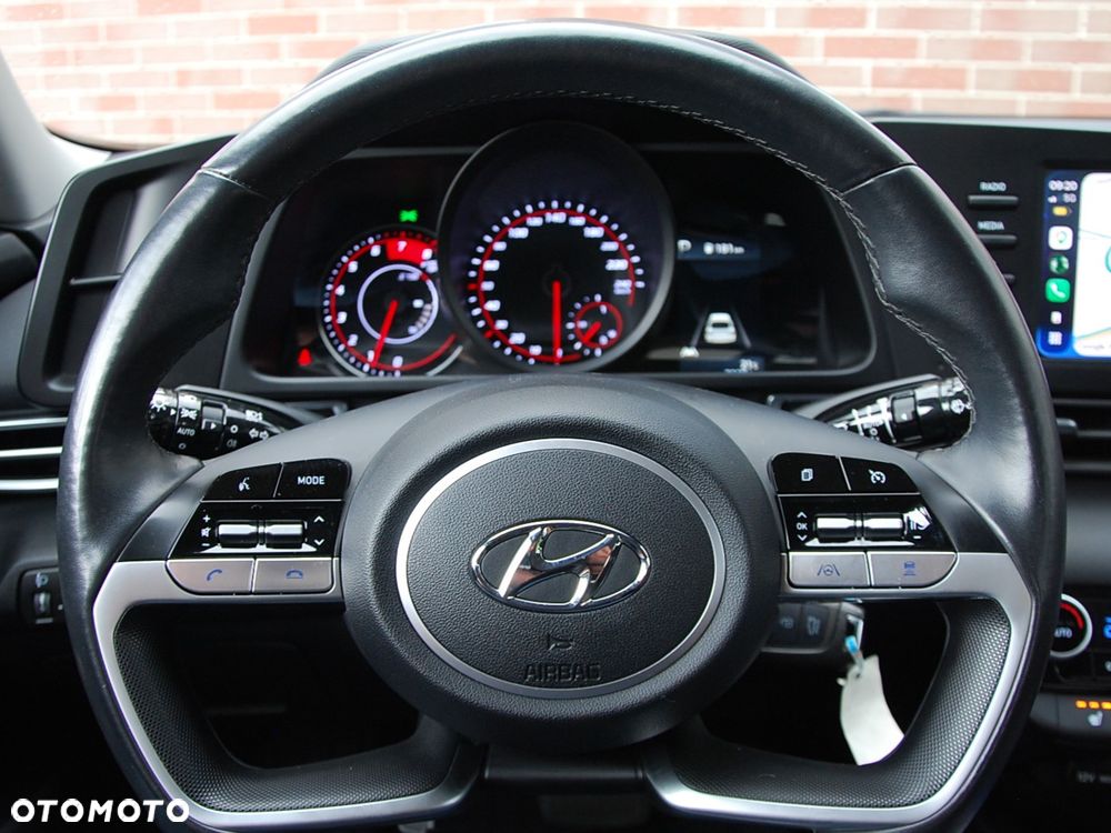 Hyundai Elantra 1.6 Smart CVT - 27