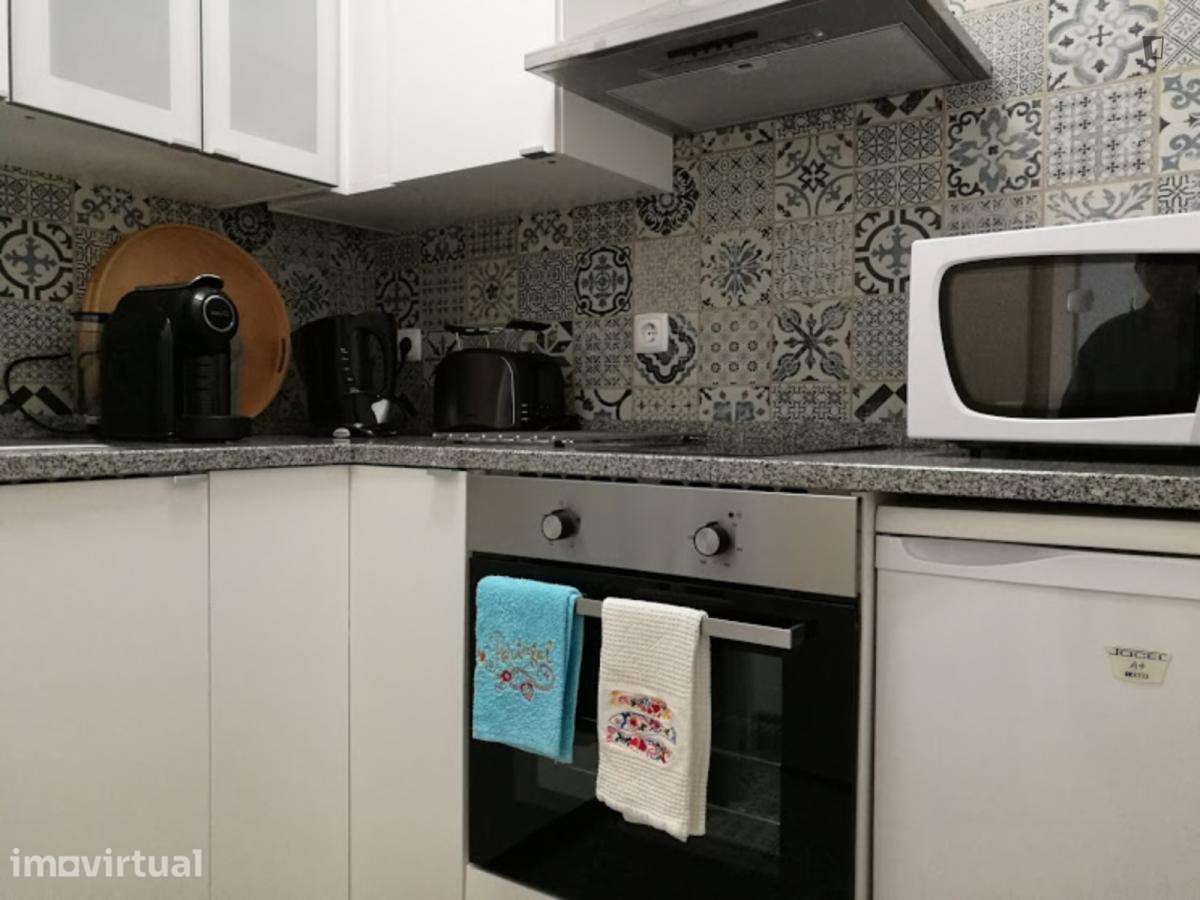 Quarto - localizado em Estrela Lisbon - Grande imagem: 3/12