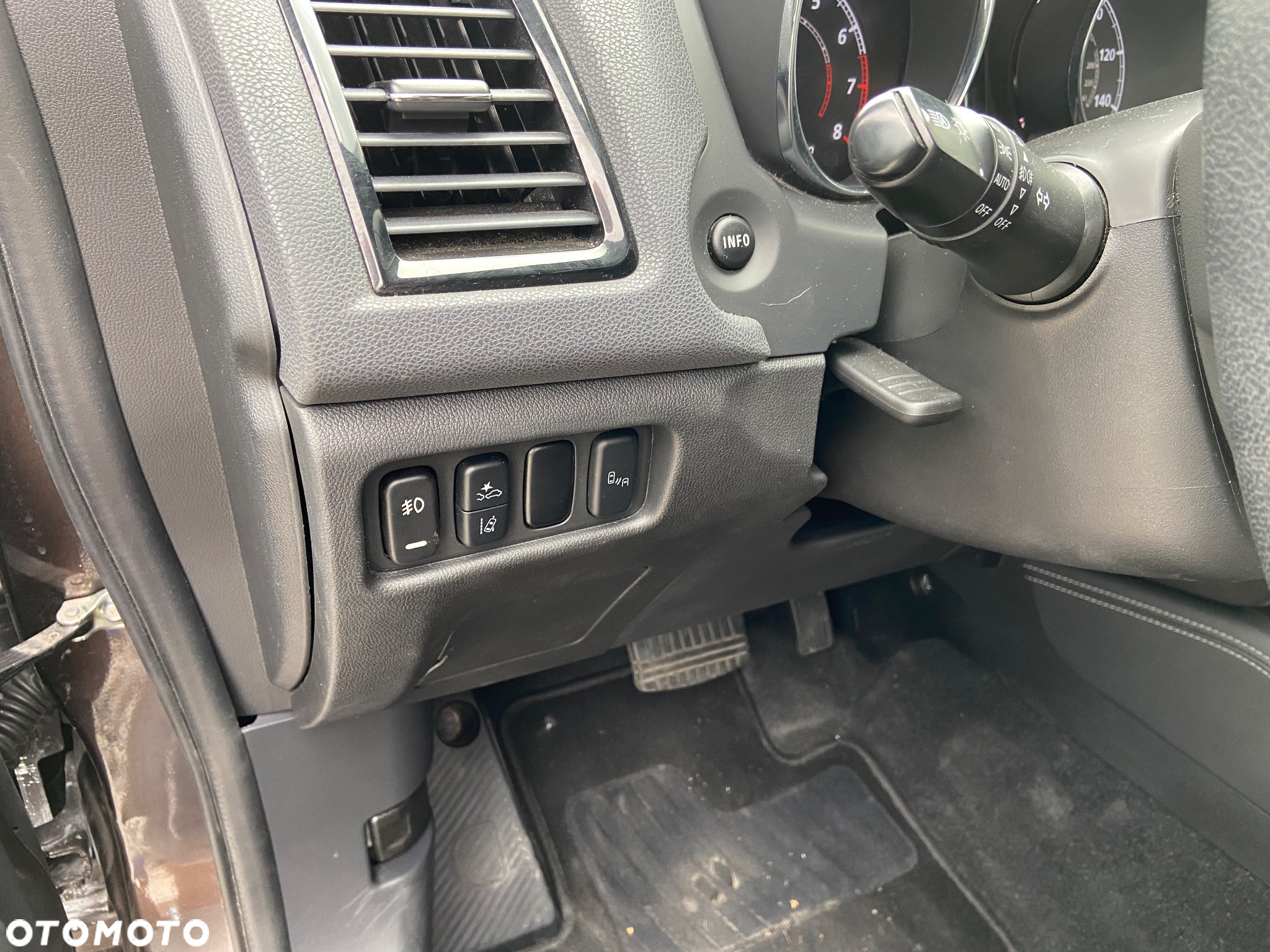 Mitsubishi ASX 2.0 4WD CVT Top - 4