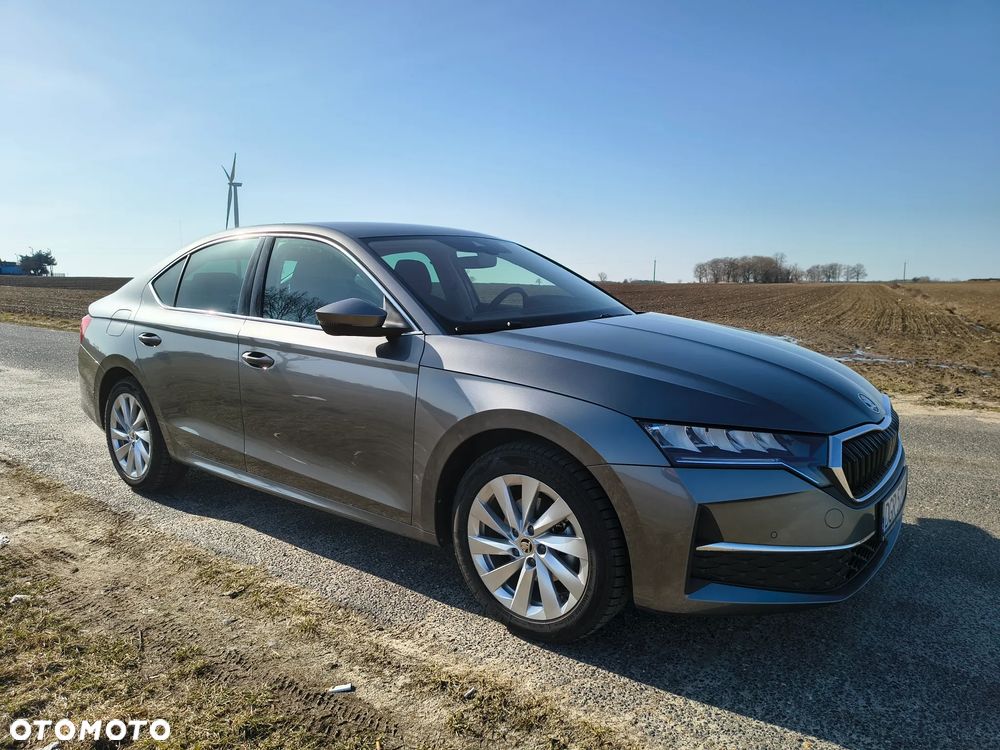 Skoda Octavia 1.5 TSI mHEV Selection DSG - 6