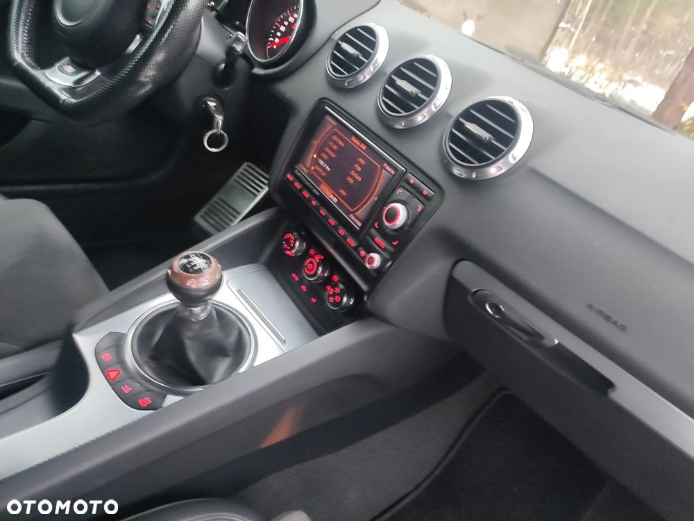 Audi TT Coupé 2.0 TDI quattro - 16