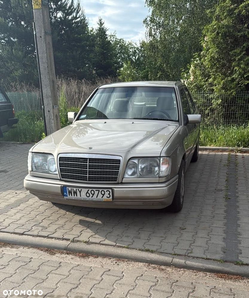 Mercedes-Benz Klasa E - 2